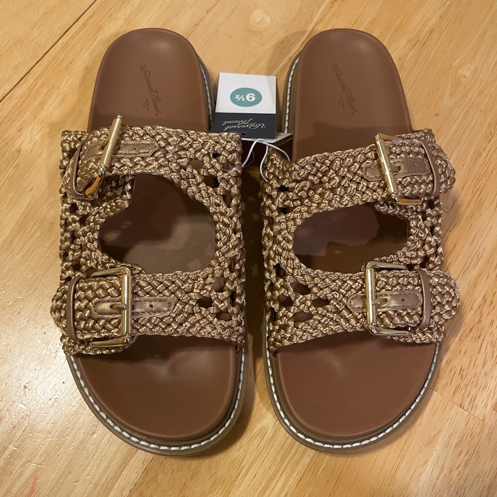 Universal Threads Woven Double-Buckle Women's Slide Sandals in Gold
